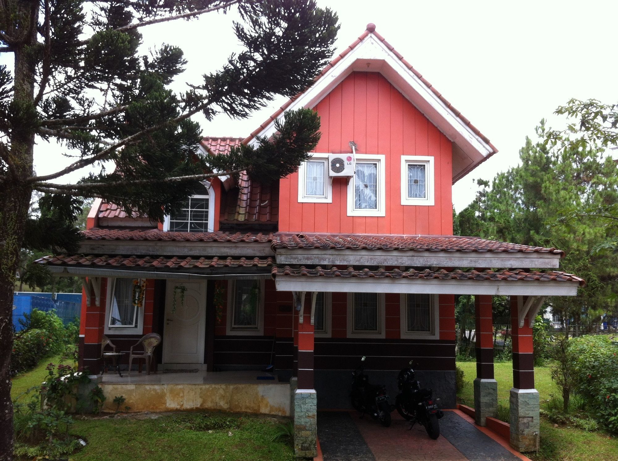 Villa Bukit Danau Lot 12 Cipanas  Eksteriør billede